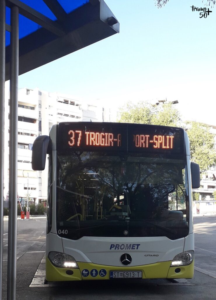 Trogir wakacje - autobus linii 37