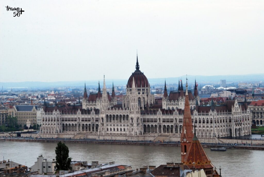 Budapeszt parlament - widok ze wzgórza zamkowego