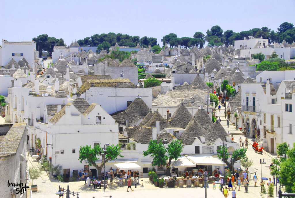 Alberobello domki Trulii - panorama starówki