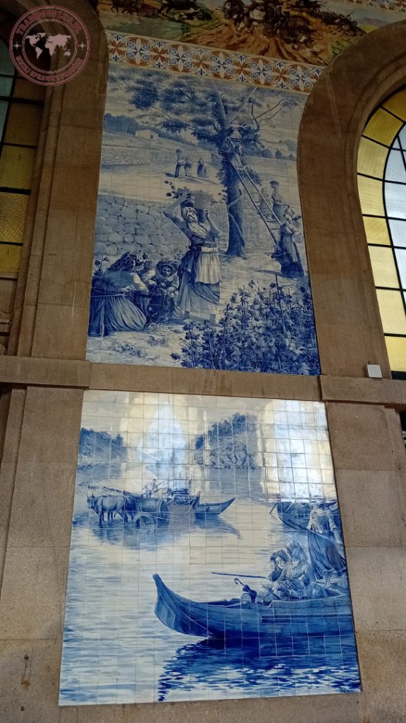 Dworzec Sao Bento Porto - płytki azulejos na ścianach w holu