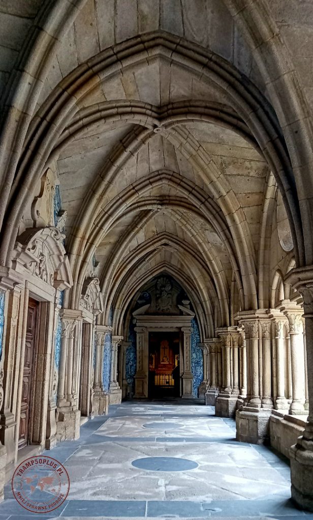 Krużganki w Katerdrze Se w Porto