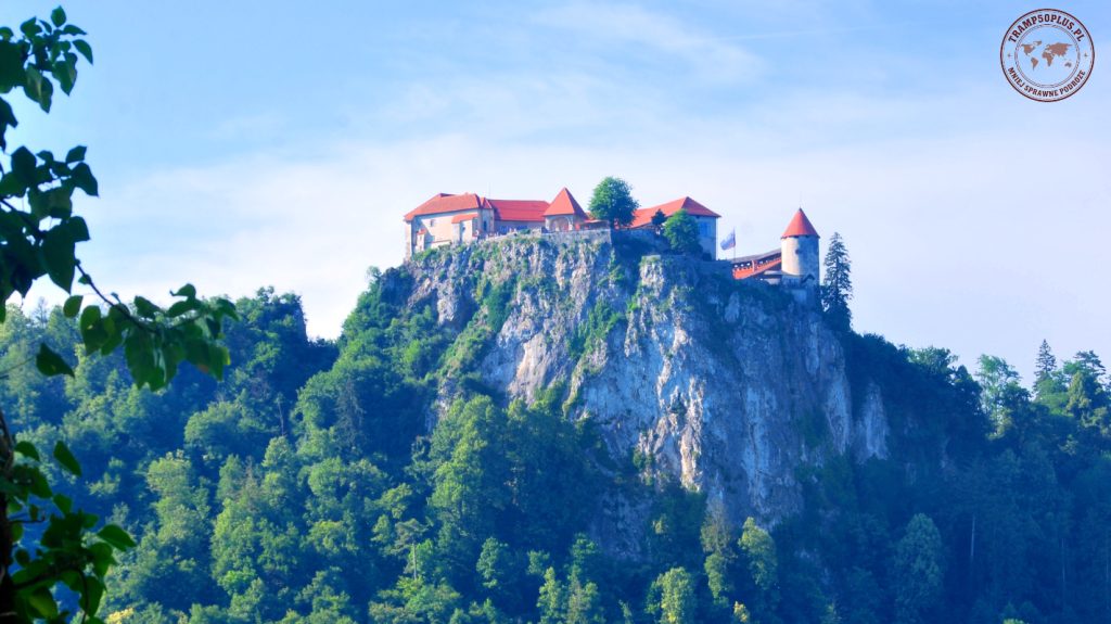 Jezioro Bled w Słowenii - widok na Zamek Bled